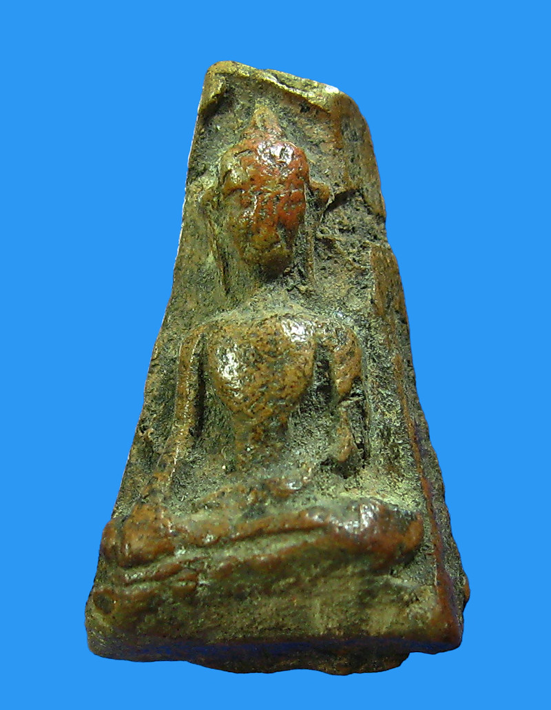 พระผงสุพรรณ เนื้อแดง พิมพ์กลาง จ.สุพรรณบุรี